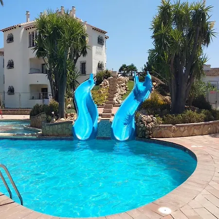Chalet Adosado Con Parcela Propia. Wifi Gratis. *