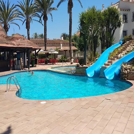 Villa Chalet Adosado Con Parcela Propia. Wifi Gratis. *