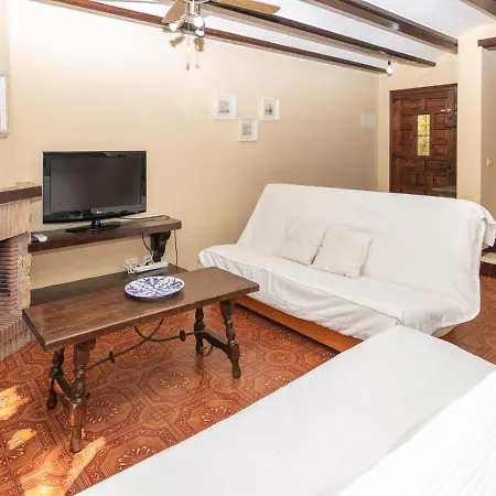 Chalet Adosado Con Parcela Propia. Wifi Gratis. * Dénia