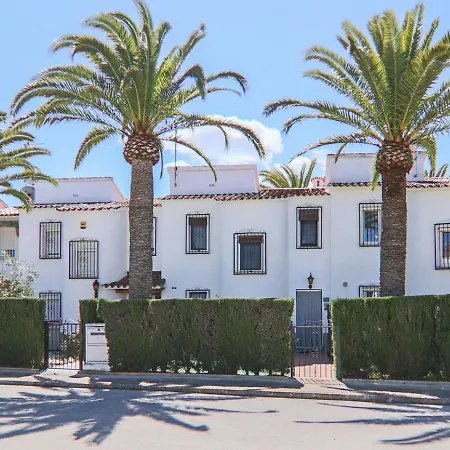 Villa Chalet Adosado Con Parcela Propia. Wifi Gratis. Dénia