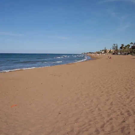 Chalet Adosado Con Parcela Propia. Wifi Gratis. Villa