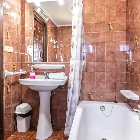 Chalet Adosado Con Parcela Propia. Wifi Gratis.